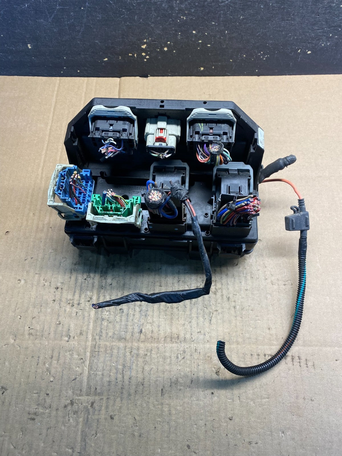 2011 2014 Dodge Durango Grand Cherokee  Fusebox Fuse Box Relay Module AA7756  DG0