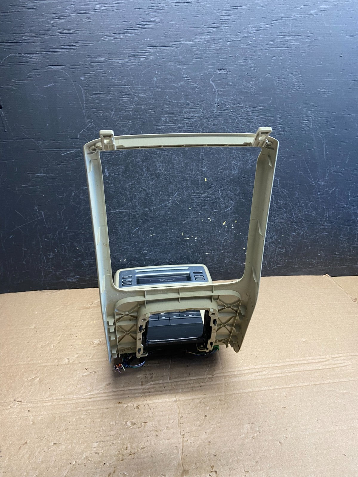 2008-2011 Volvo S80 XC70 Climate Control Radio Bezel Panel Trim af2043 DG3