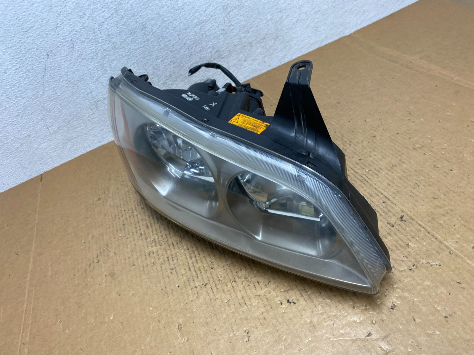2000 to 2001 Infiniti I30 Right Passenger RH Side Headlight Xenon AE1624 DW1