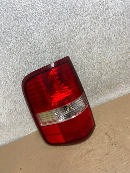 2004 to 2008 Ford F150 F-150 Left Driver LH Side Tail Light AH9448 LK2
