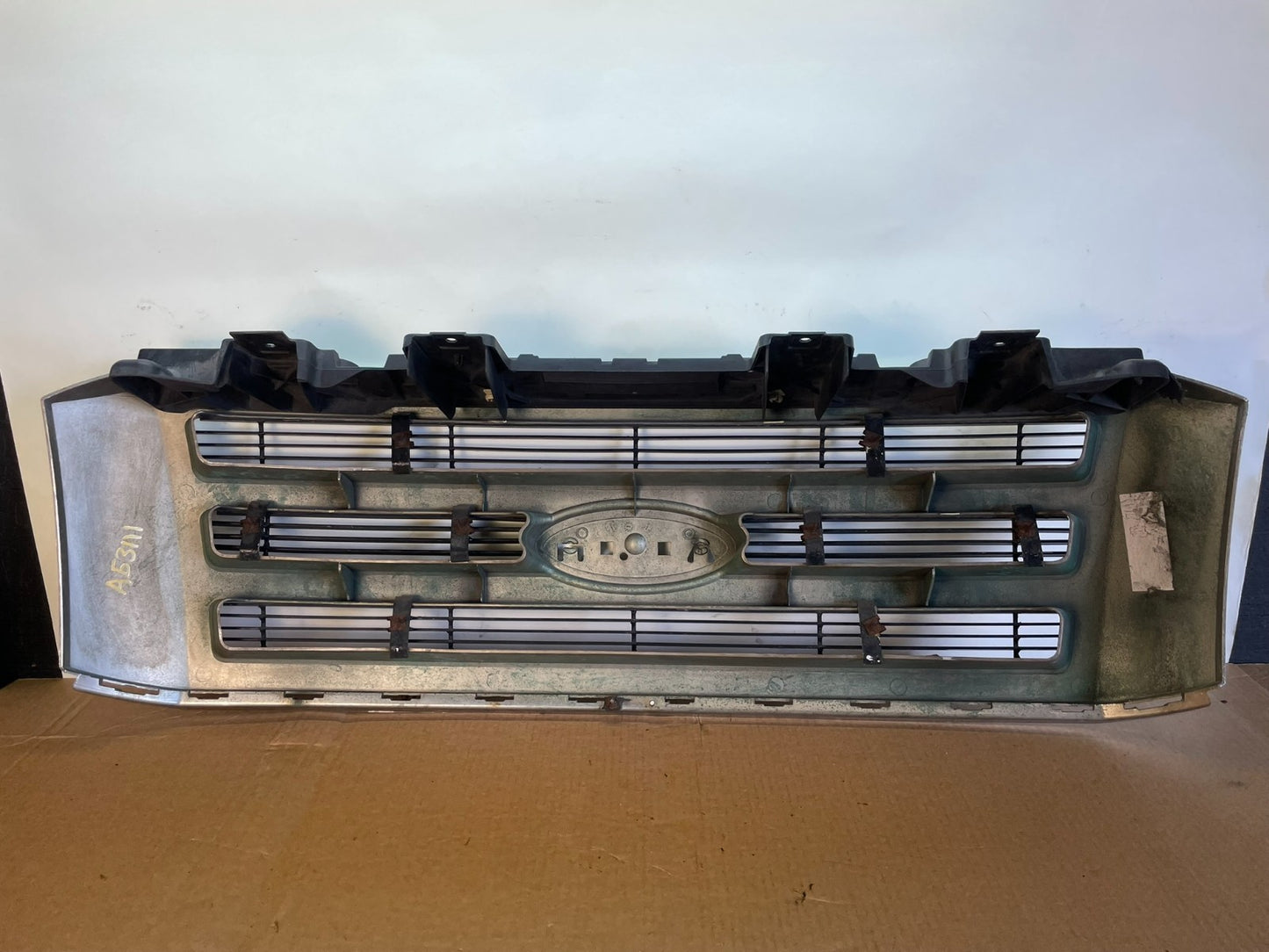 2007 to 2014 Ford Expedition Front Upper Chrome Grill Grille AG3111 DG3