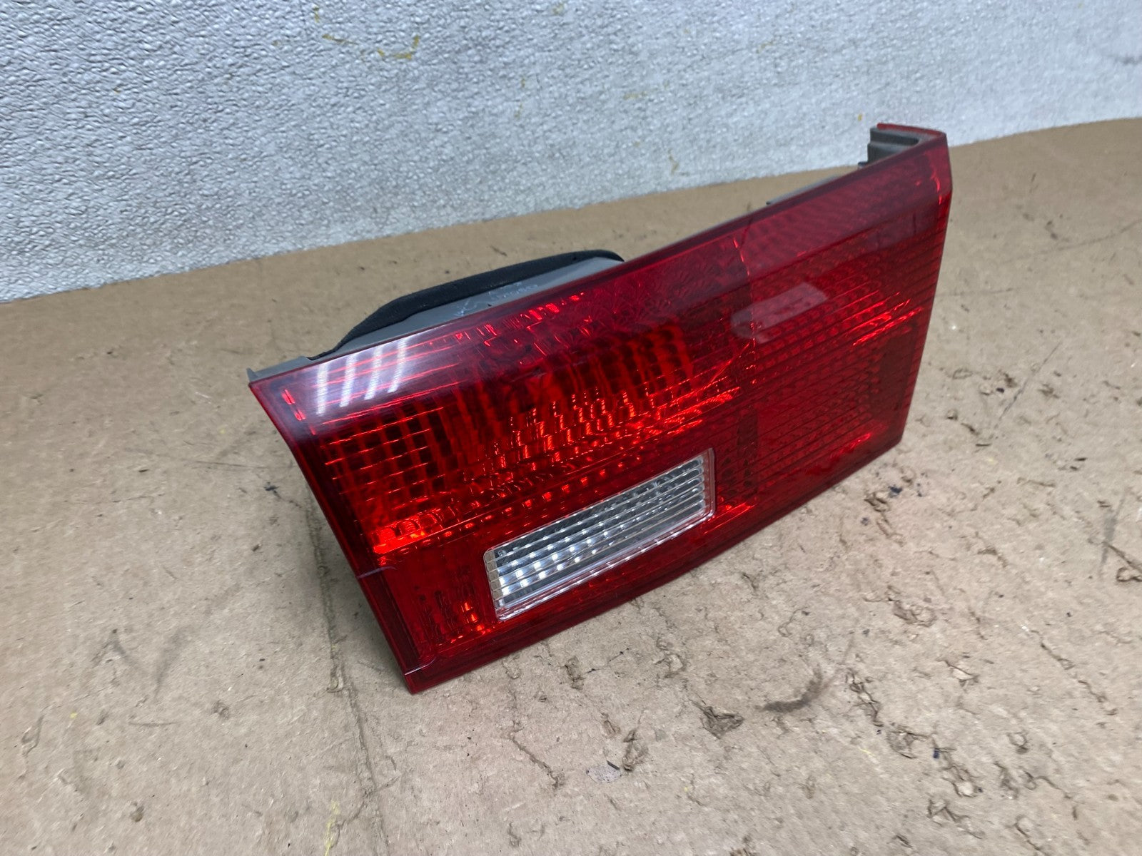 2005 Honda Accord Left Side Driver Lh Inner Trunk Lid Tail Light OEM X2657 DW2