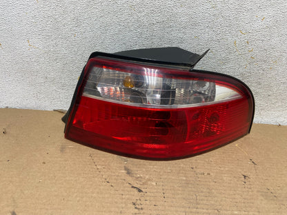 2004 2005 Mercury Sable Right Passenger RH Side Tail Light ah4258 DG0