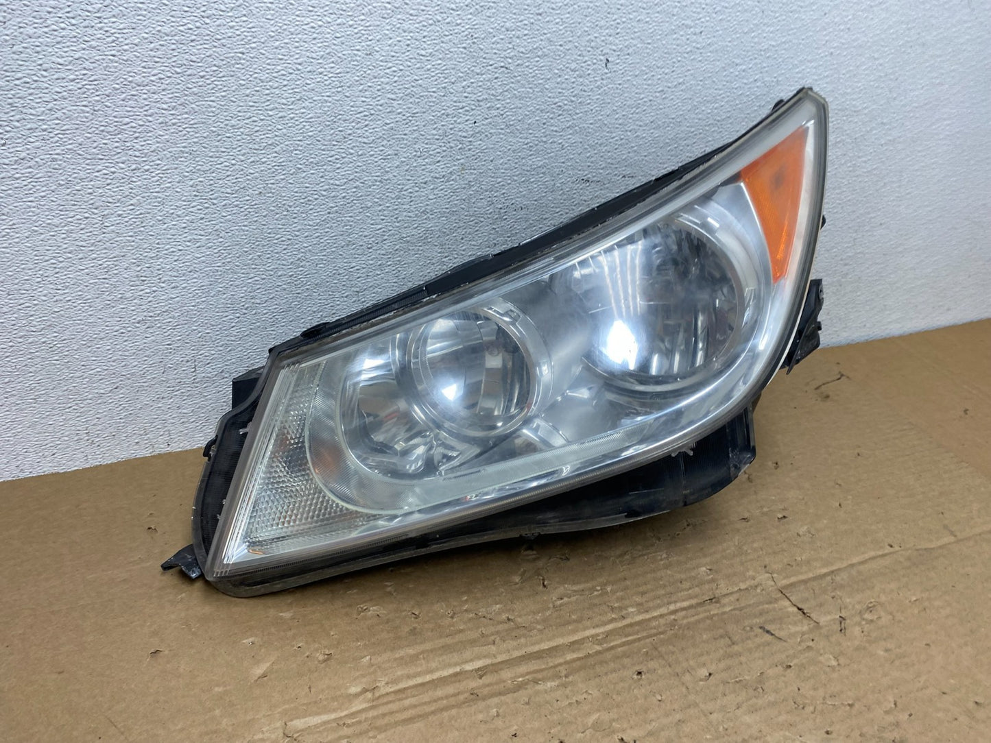 2010 to 2013 Buick Lacrosse Left Driver LH Halogen Headlight AD4032 DW2