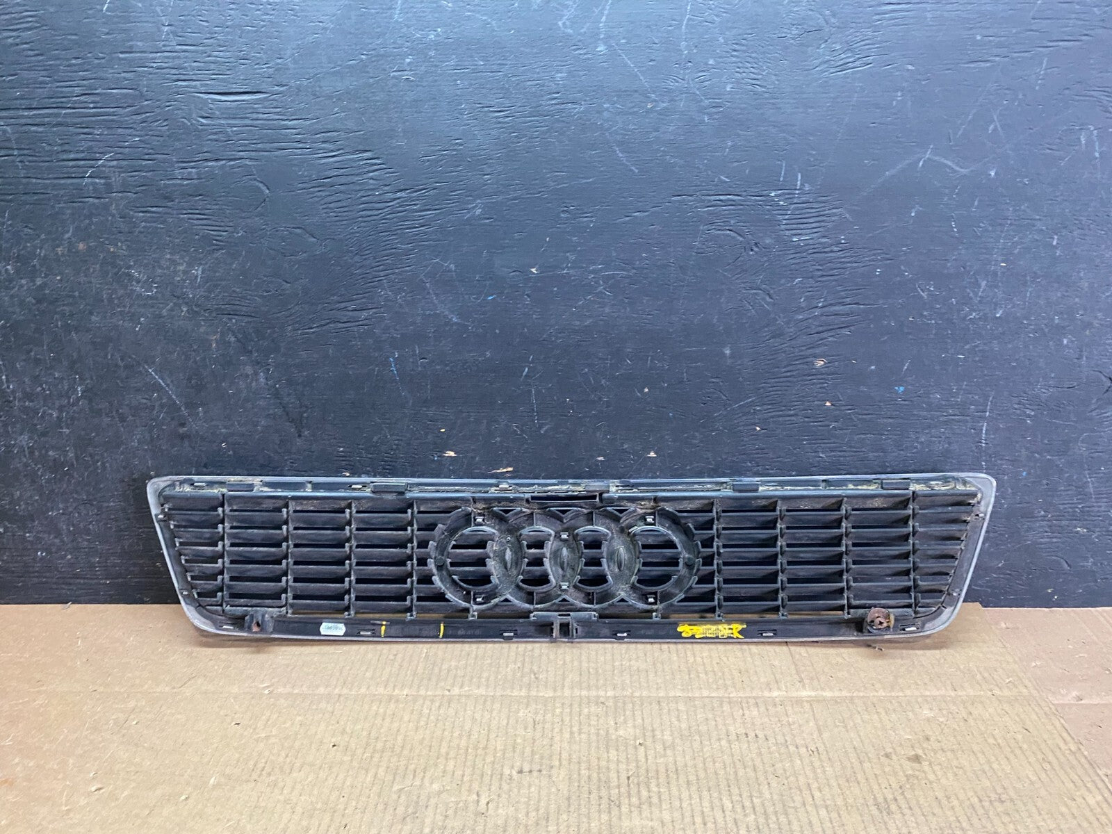 1997 1998 1999 Audi A8 Front Bumper Upper Grill Grille OEM DG1 J4078 DG3