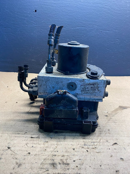 Wabco ABS Pump Hydraulic W/ Module P/N 4460470002 AB7221 DG3