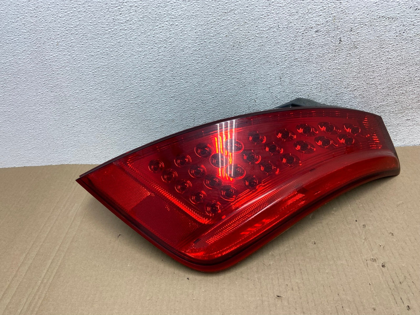 2006 to 2007 Nissan Murano Right Passenger Rh Side Tail Light AE9479 LK0