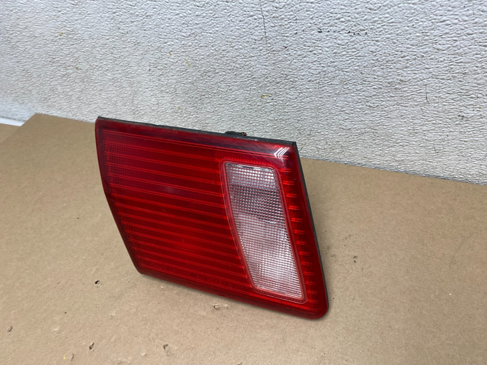 1997 to 2001 Mitsubishi Diamante Left Driver LH Inner Tail Light OEM I1311 DW1