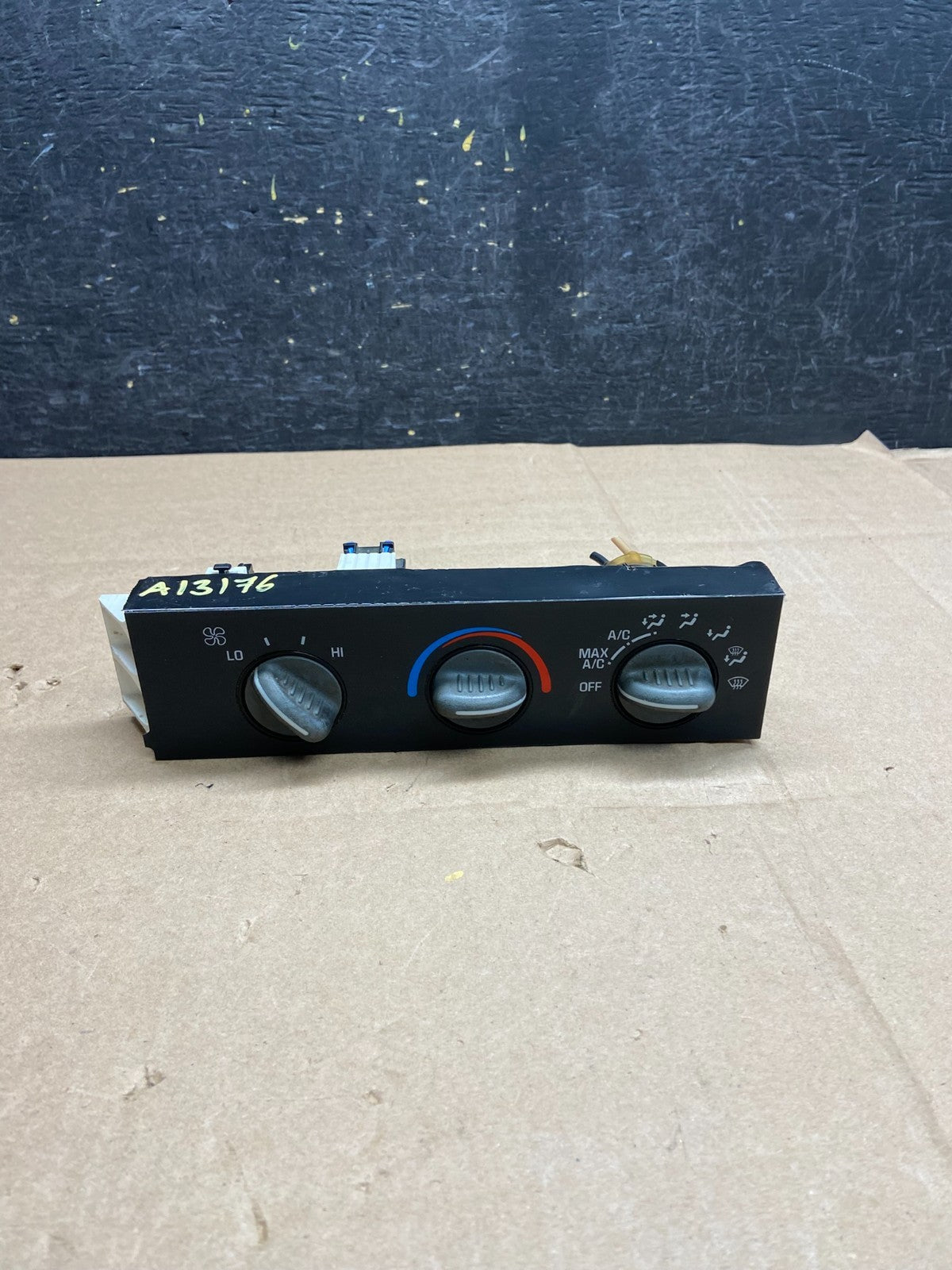 2001 - 2007 GMC Chevrolet Express 1500 Climate Control A/C AI3176 DG0