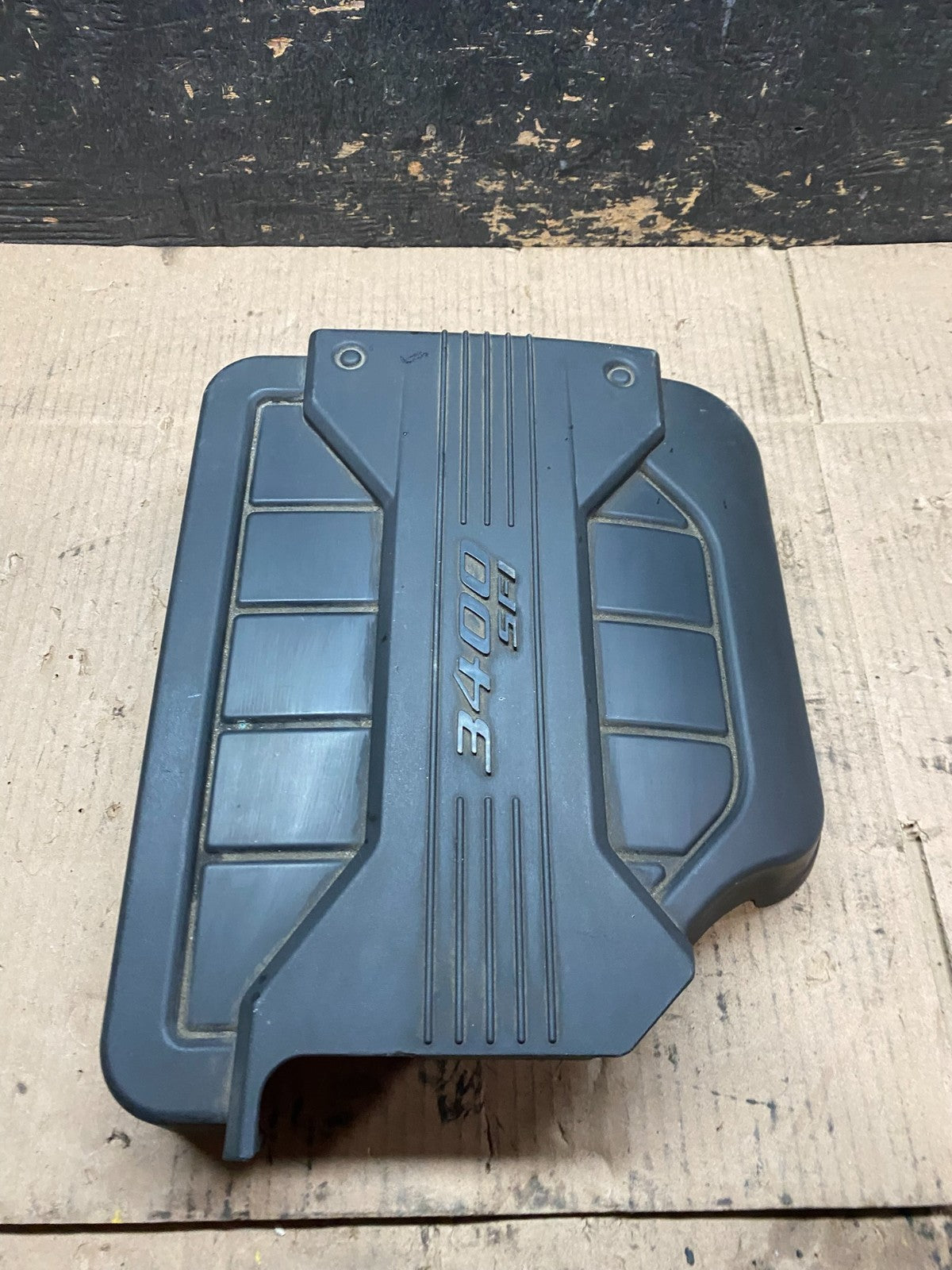 2004 2005 2006 Chevrolet Equinox Engine Cover 3.4L W4603 DG3