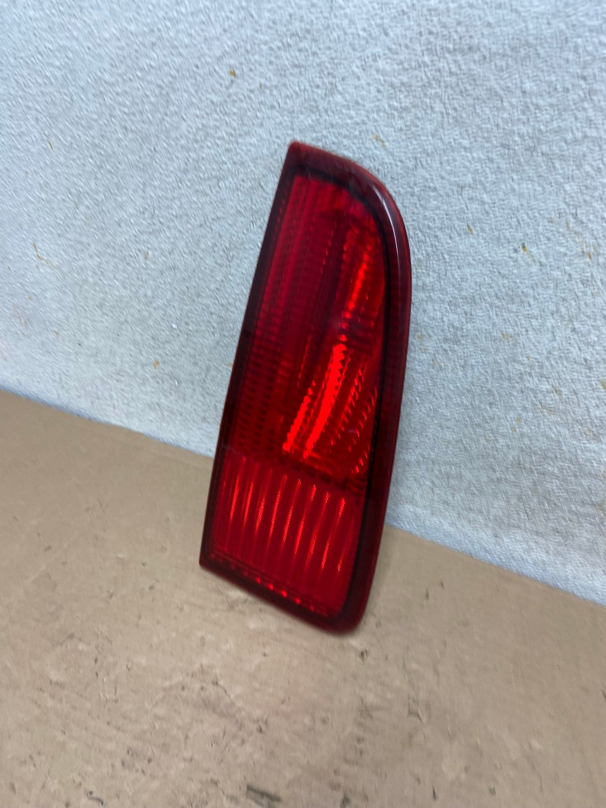 1998-2002 Lincoln Navigator Left Driver Lh Side Tail Light Inner AH9548 LK1