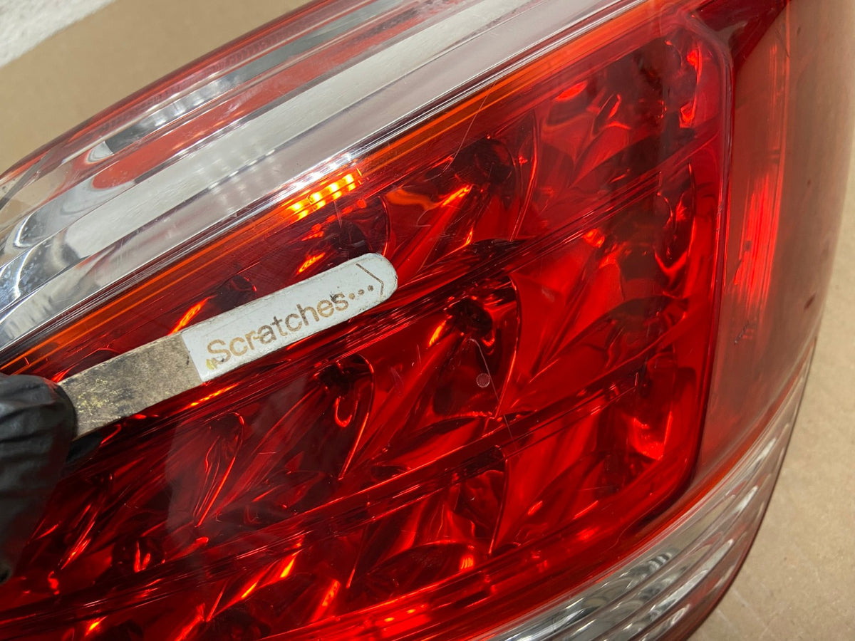2011 - 2014 Nissan Murano Right Passenger Side RH Tail Light AH5703 LK3