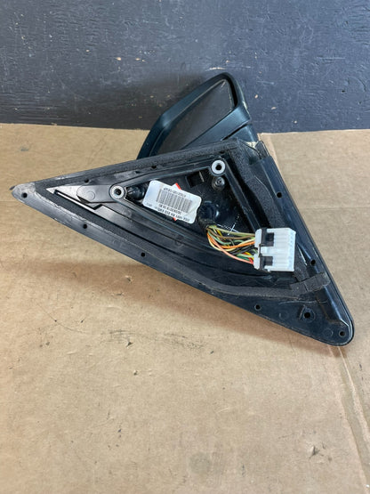2011 to 2015 Kia Sorento Right Passenger Door Mirror Turn Signal AE0923 DW4