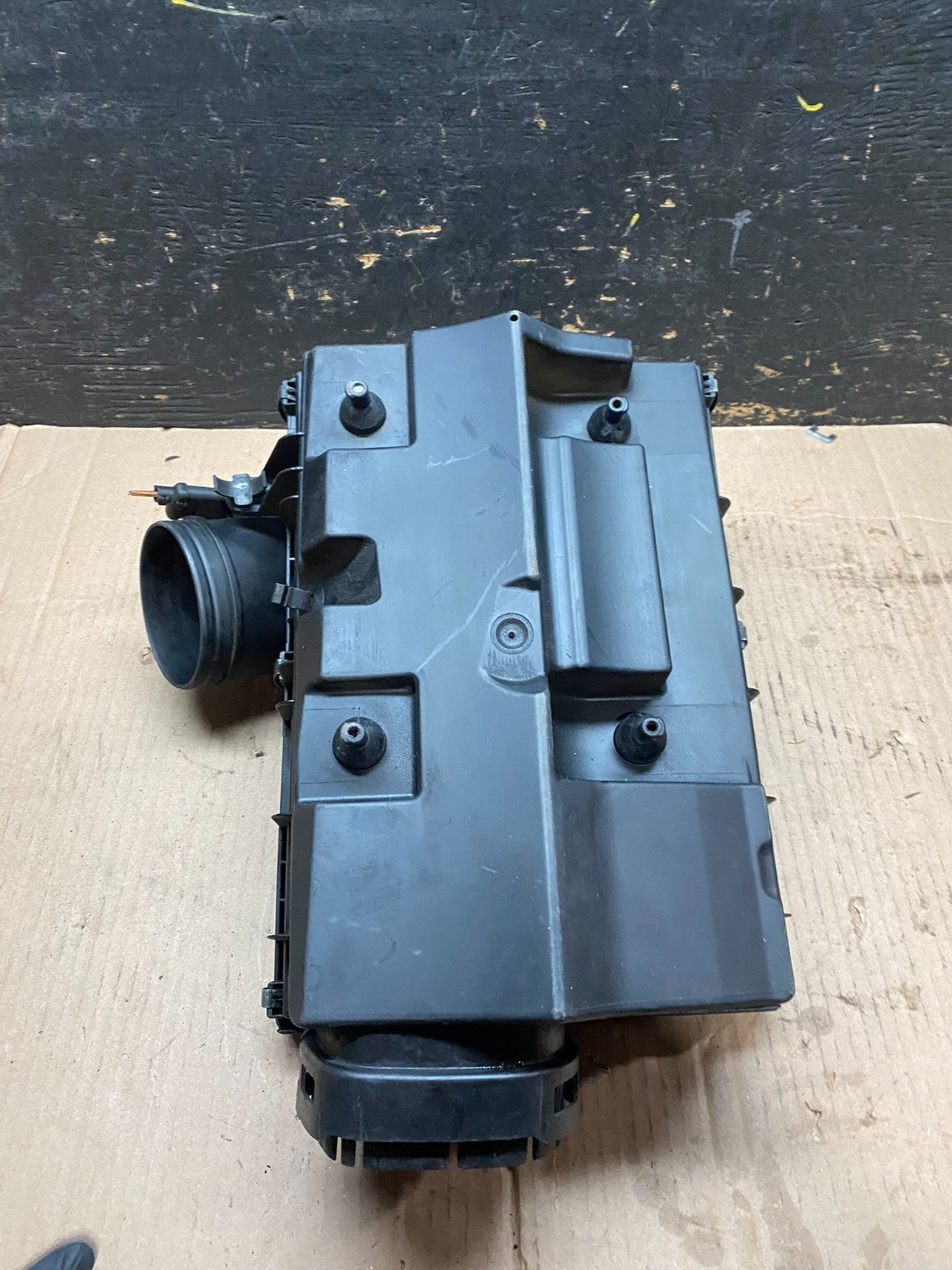 2007 to 2010 BMW X5 Air Intake Cleaner Filter Housing Box OEM V97874