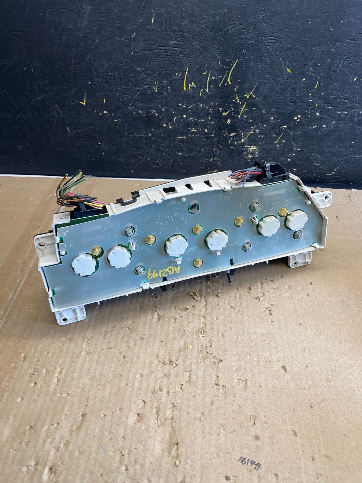 2006 Ford E350 Gauge Speedometer Cluster OEM ab2199 DG4