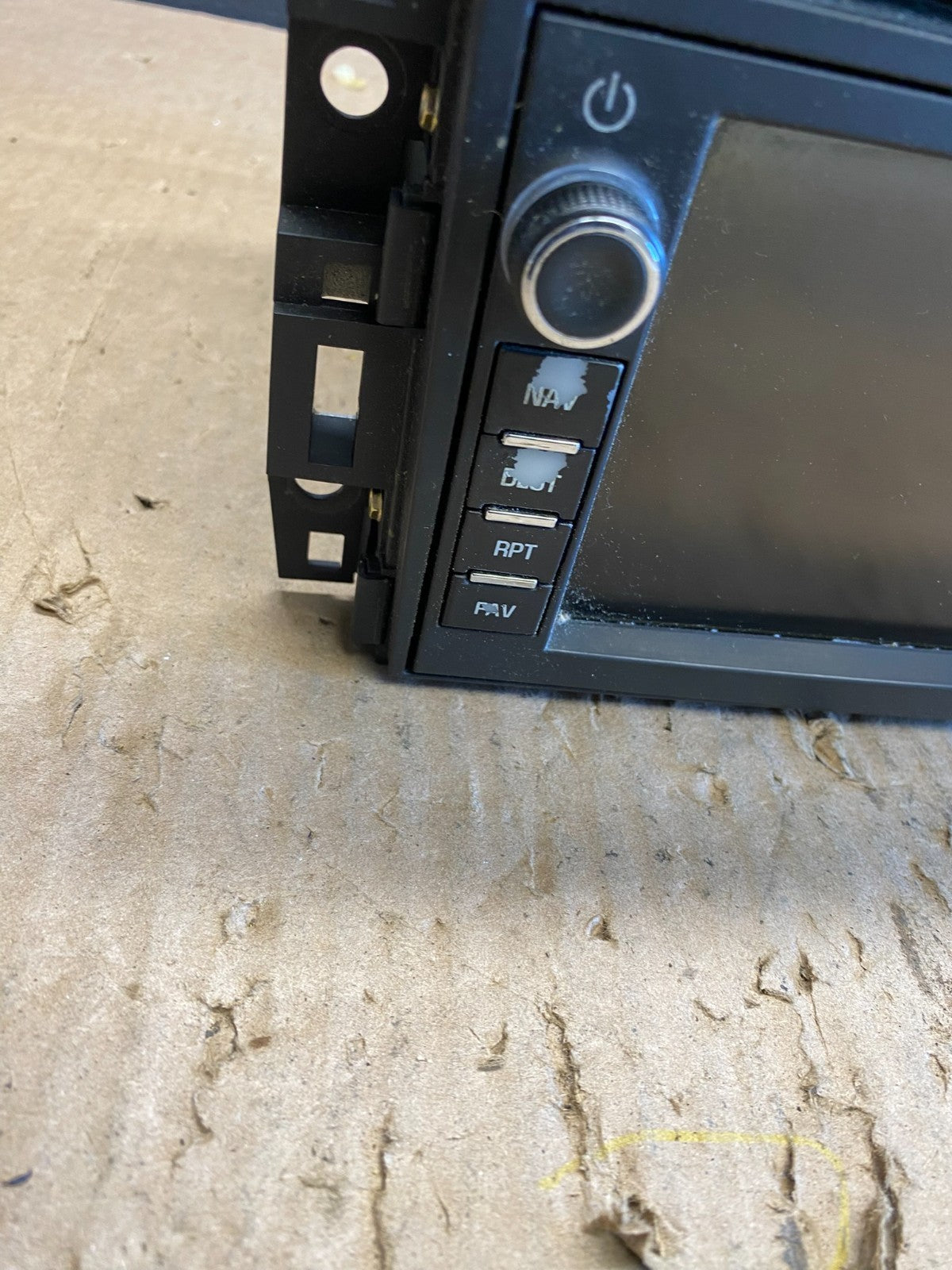 2007 to 2014 Chevrolet GMC Cadillac Radio Navigation Screen Display t5889 DG1