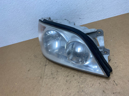 2002 to 2005 Kia Sedona Right Passenger RH Side Headlight ac3289 DG1