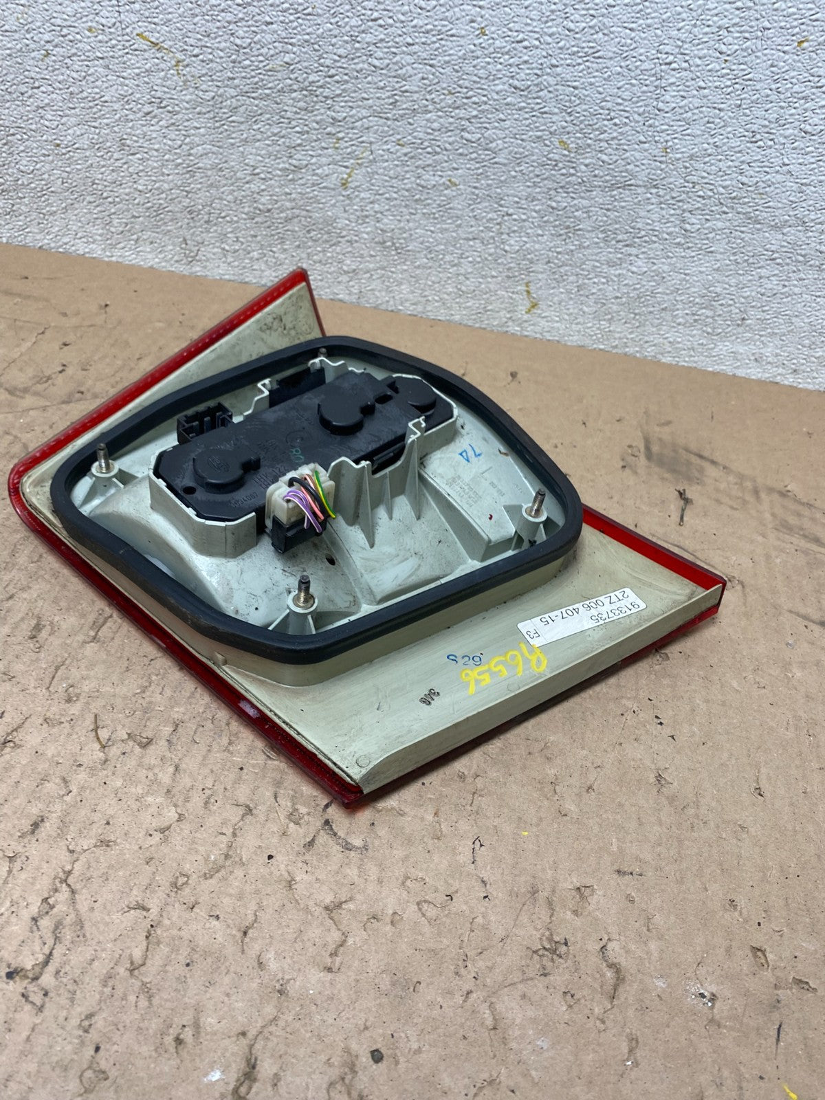 1995 to 1997 Volvo 940 960 Left Driver LH Side Inner Tail Light Oem R6555 DG6
