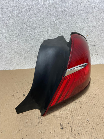 1998 to 2002 Mercury Grand Marquis Right Passenger Rh Side Tail Light AF6985 LK2