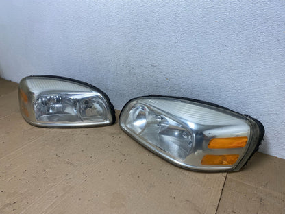 2005 - 2009 Pontiac Montana / Uplander Left+Right Headlights AE9257 DW1