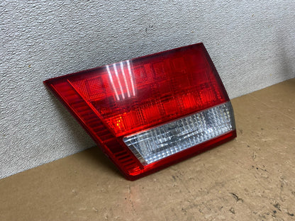 2005 2006 2007 Honda Odyssey Inner Left Driver Lh Tail Light V5622 DW2