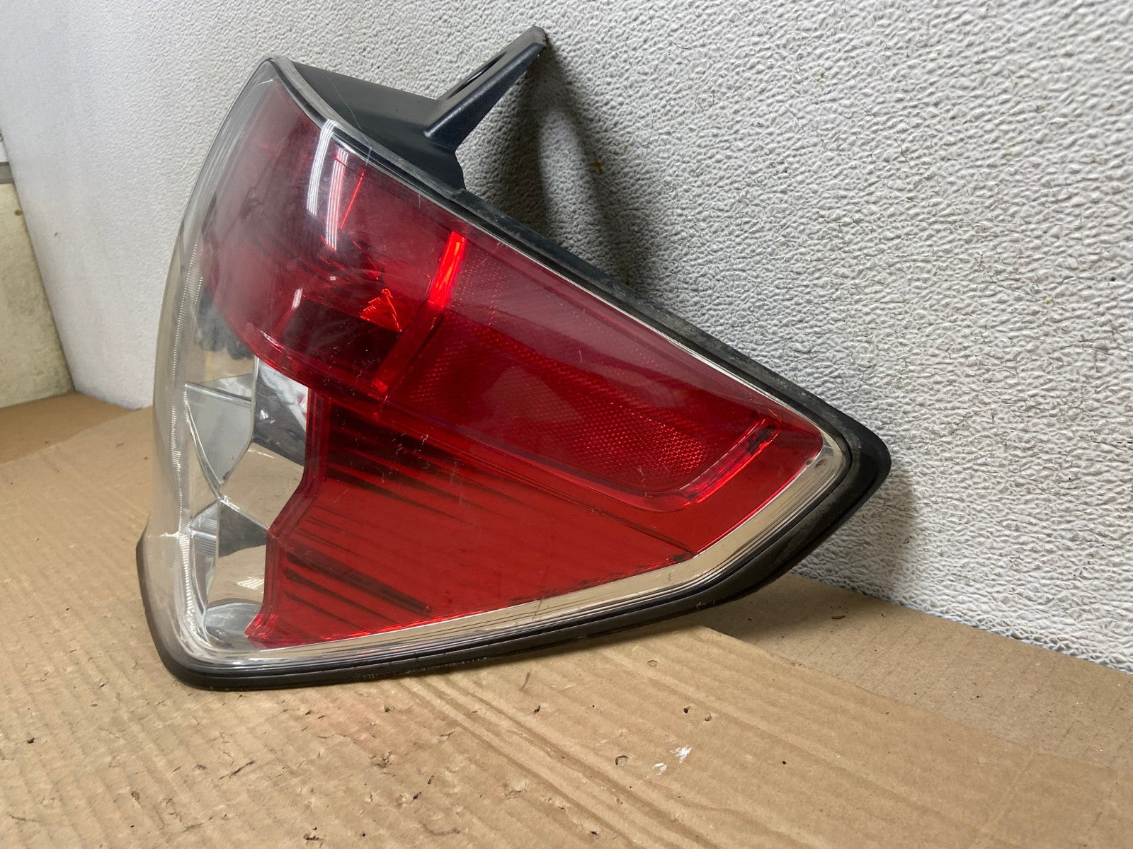 2009-2013 Subaru Forester Right Passenger Rh Side Tail Light AG9131 LK2