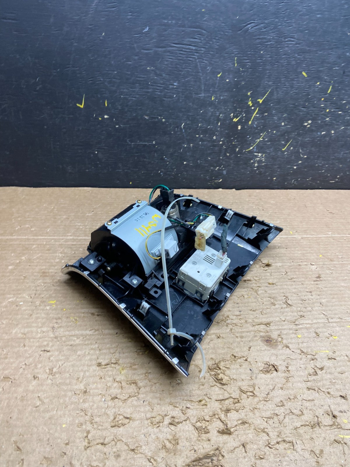 2006 2007 2008 Infiniti Fx35 Center Console Clock Storage Bezel OEM W3411 DG3