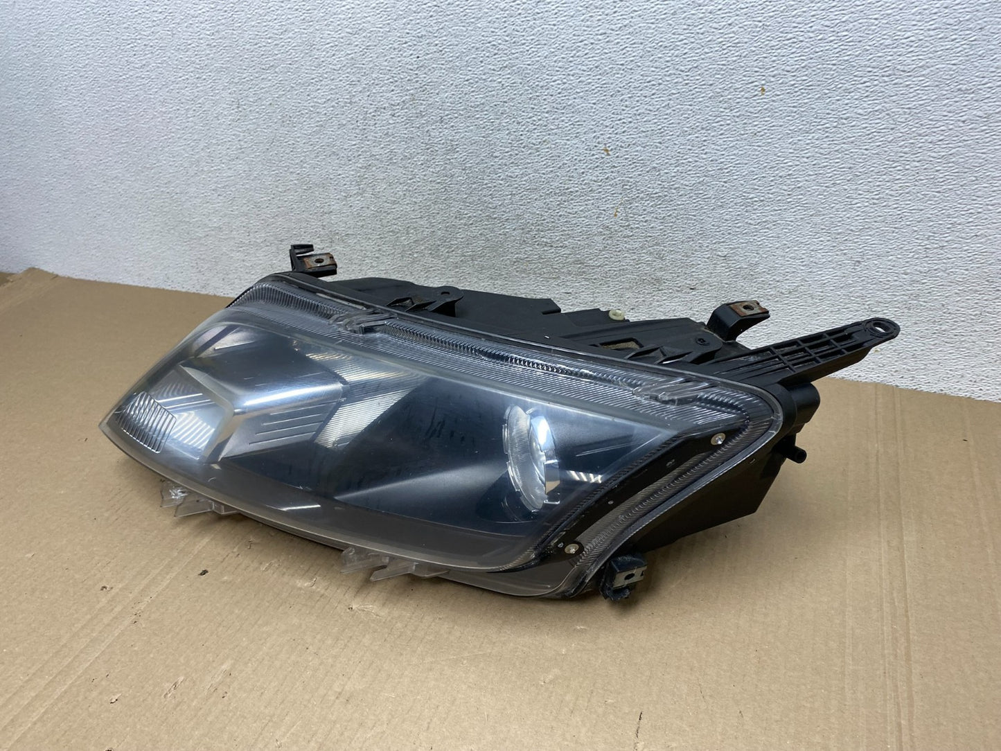 2010 2011 2012 Ford Fusion Left Driver LH Side Headlight Halogen AF5777 DW1