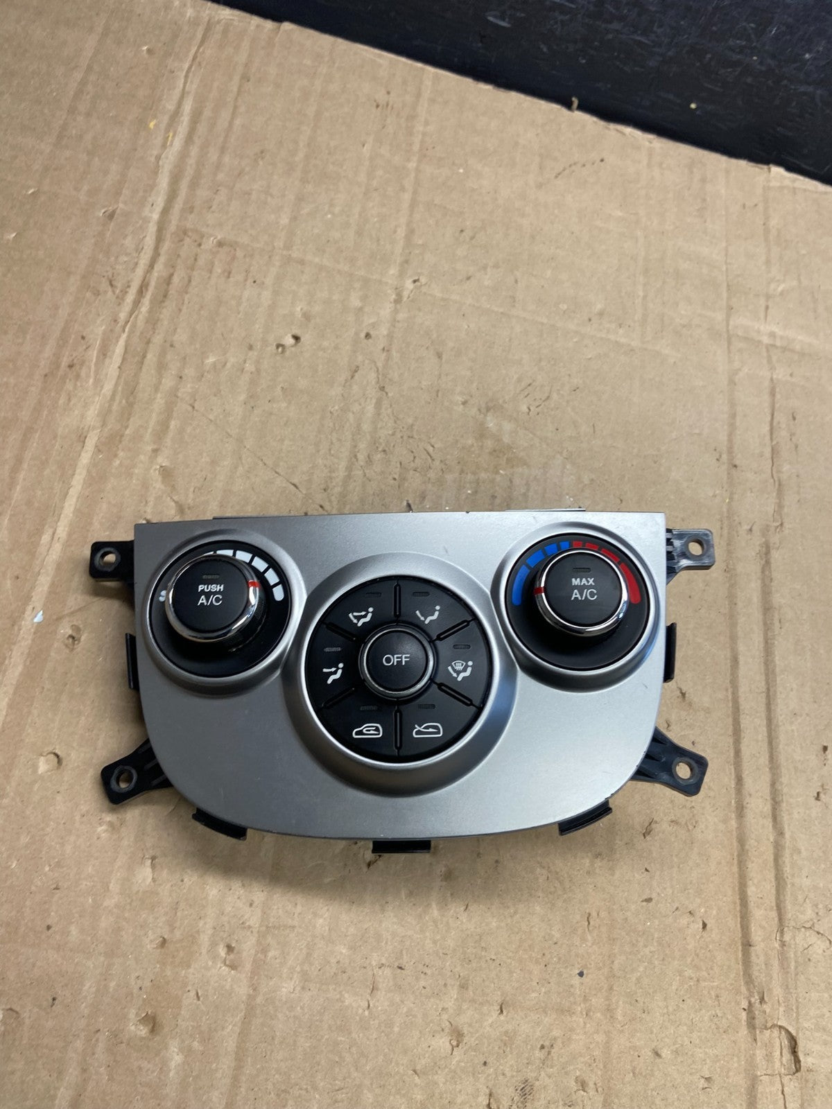 2010 2011 2012 Hyundai Santa Fe Automatic Climate AC Heater Control OE AD7194 DG0
