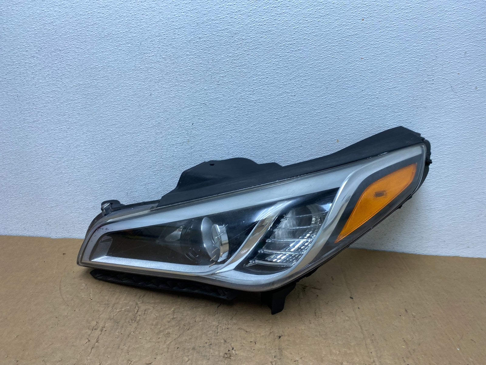 2015-2017 Hyundai Sonata Left Driver LH Side Halogen Headlight AD0515 DW0