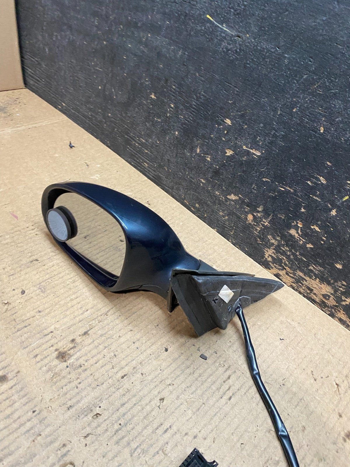 2006-2010 Volkswagen Passat Left Driver Turn Sgn View Door Mirror OEM X9651 DG9