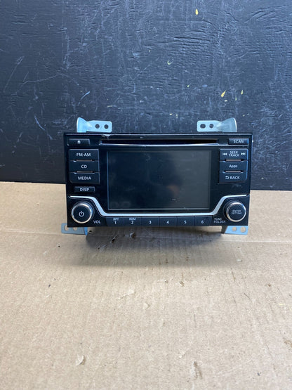 2015 2016 2017 Nissan Juke Radio CD Player AM/FM Screen Radio ac6267 DG0