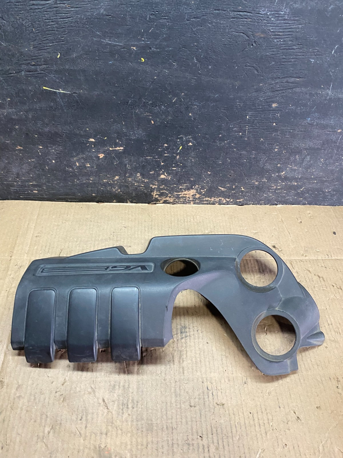 2008 to 2009 Pontiac G8 Left Driver Engine Motor Cover u6337 DG1
