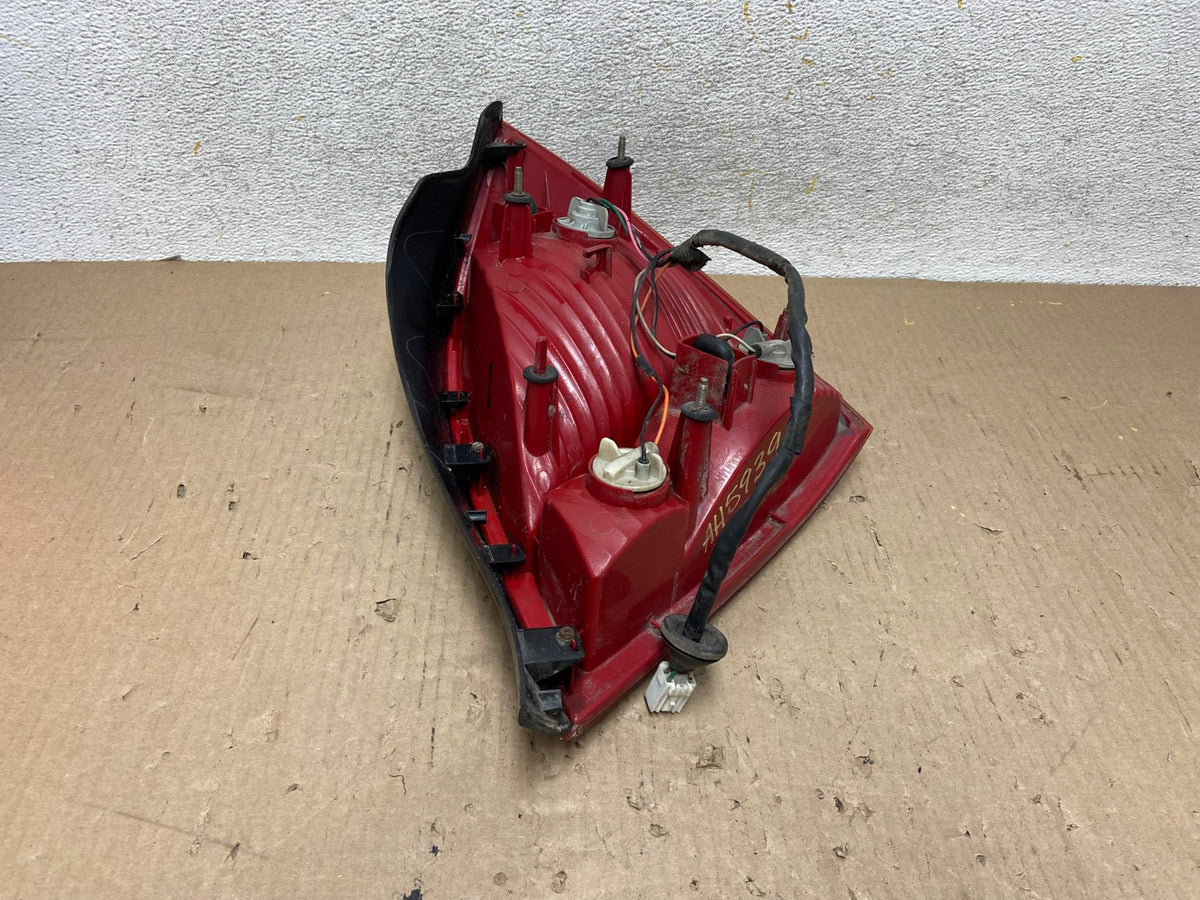 2001-2003 Sedan Hyundai Elantra Left Driver Lh Side Tail Light AH5939 LK6