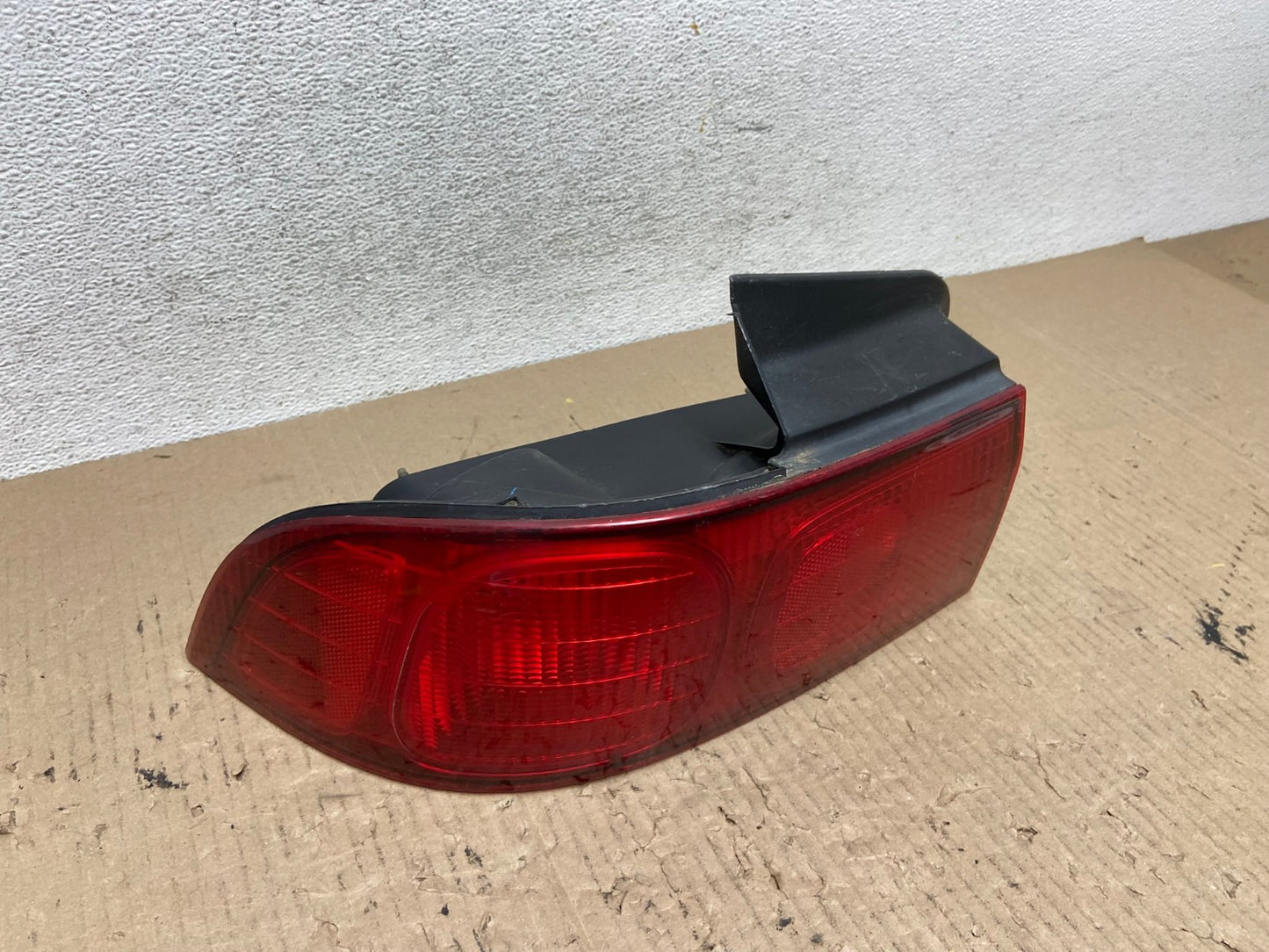 1998 to 2001 Acura Integra Left Driver LH Side Tail light AF6057 LK2