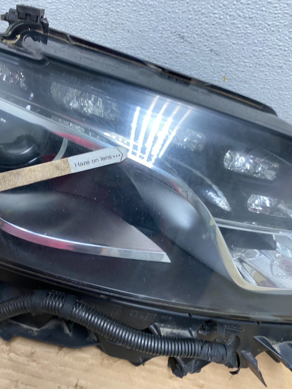 2009 to 2012 Audi Q5 Right Passenger RH Side Xenon HID Headlight AD4297 DW4