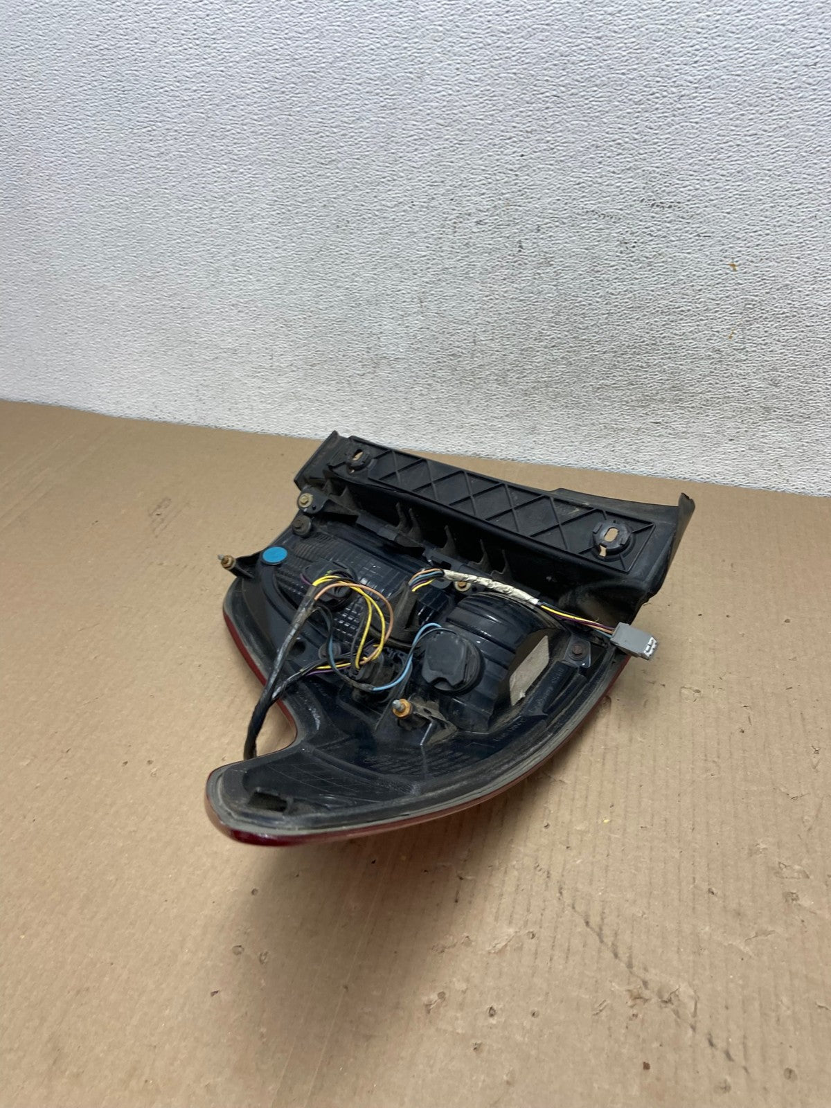 2011 2012 2013 2014 2015 Ford Explorer Left Driver LH Side Tail light AE9525 LK7