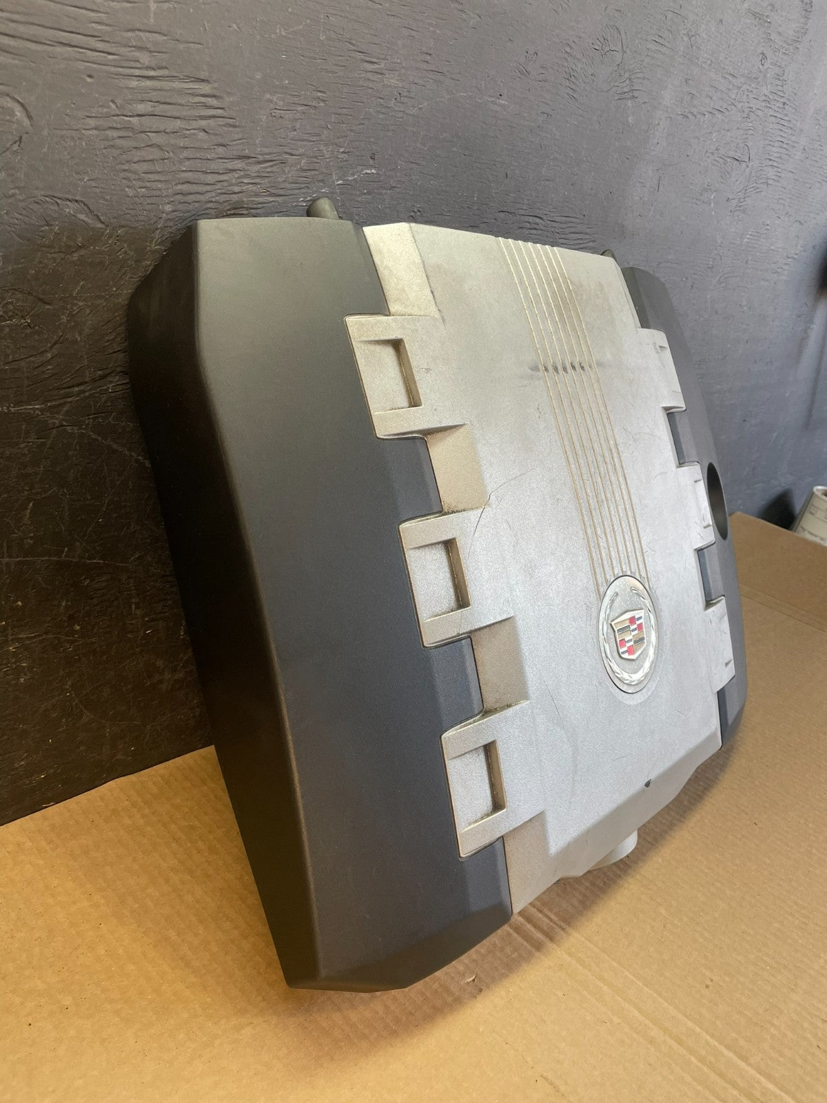 2008 to 2012 Cadillac CTS 3.6L Plastic Engine Cover Shield AF3538 DG2