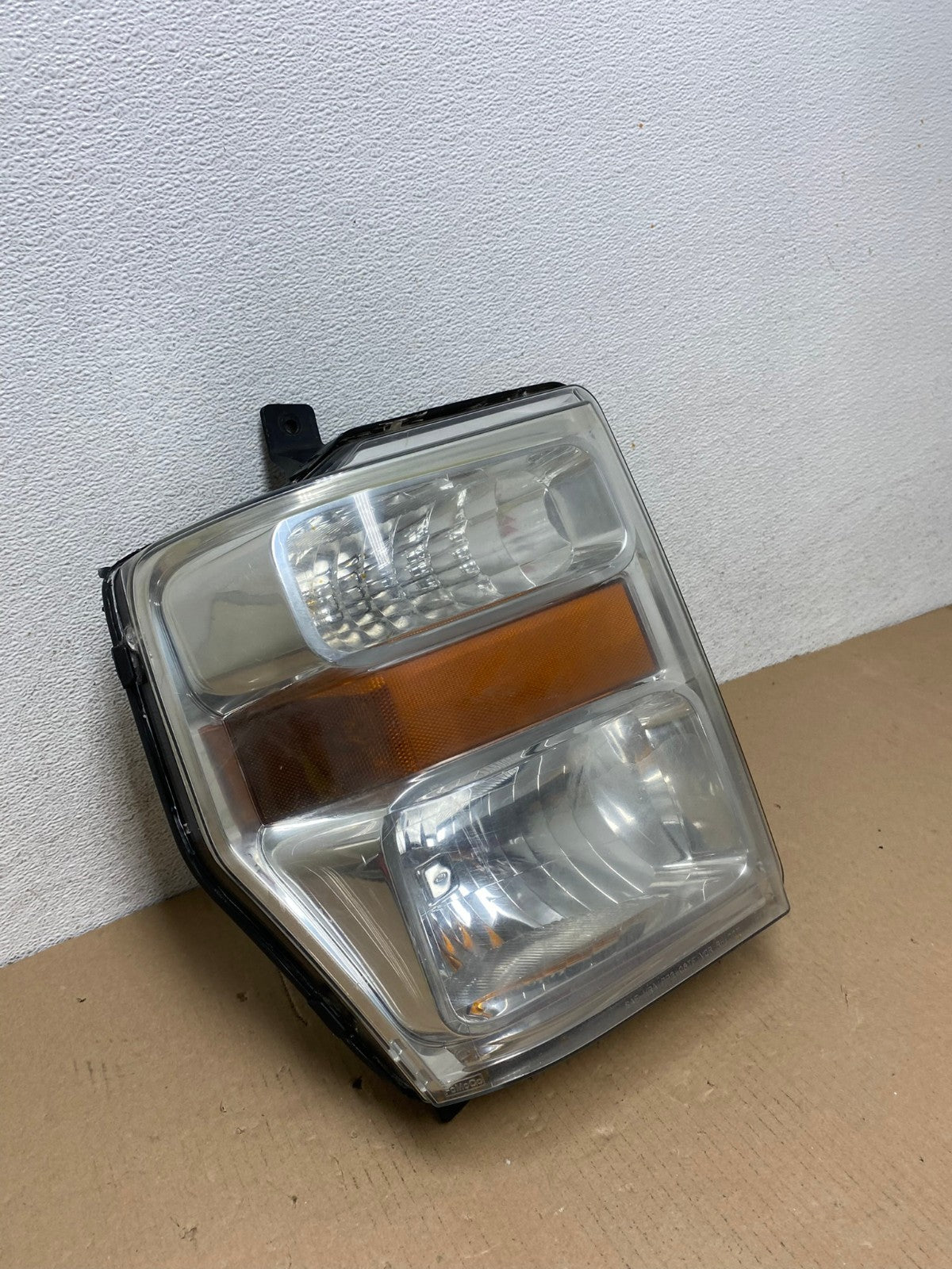 2008 to 2010 Ford F250 Super Duty Right Passenger RH side Headlight AF3048 LK2