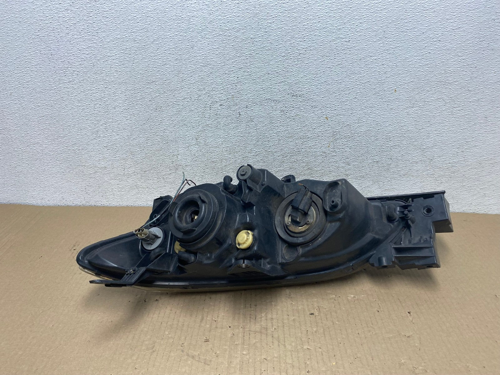 2004 to 2009 Mazda 3 Sedan Right Passenger Rh Side Headlight AE9561 LK5
