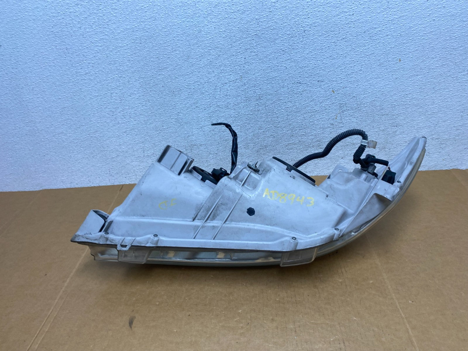 2007 - 2009 Toyota Camry Halogen Right Passenger Headlight AD8943 DW7