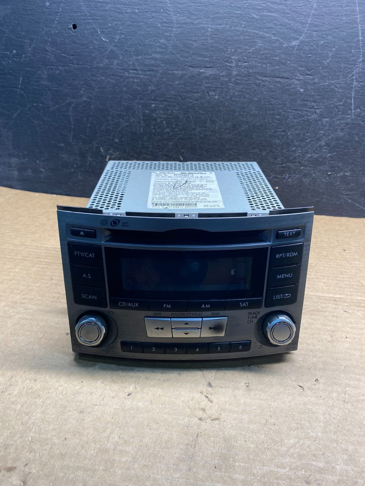 2012 to 2014 Subaru Legacy AM FM CD MP3 Radio Player af7805 DG0