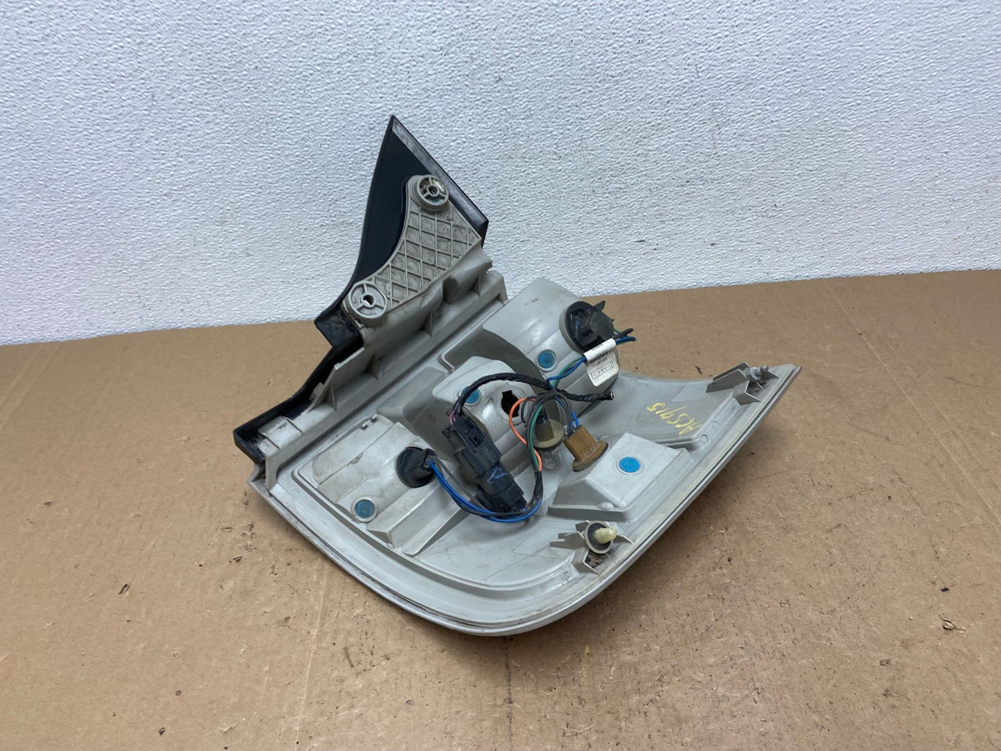 2009 to 2011 Ford Flex Right Passenger RH Side Tail light AC5915 LK5