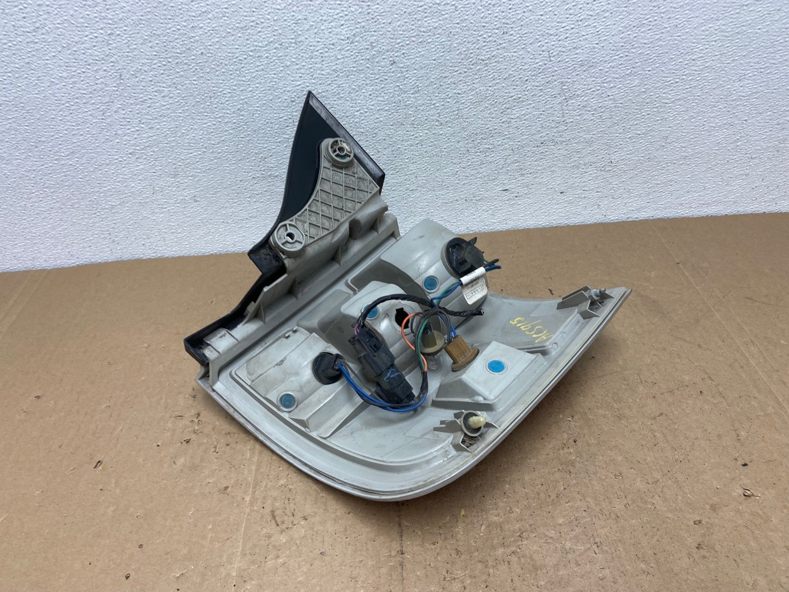2009 to 2011 Ford Flex Right Passenger RH Side Tail light AC5915 LK5