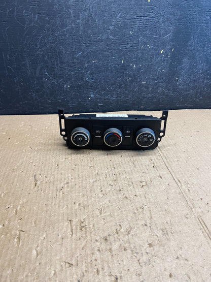 2007 - 2009 Chevrolet Silverado Gmc Sierra A/C Heater Climate Control ae4169 DG0