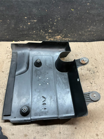 2013 to 2016 Nissan Pathfinder Engine Cover Motor Shield V6829 DG6