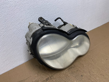 2001 - 2004 Mercedes-Benz C Class Halogen Right Passenger Headlight AB8306 DW2