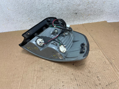 2005 to 2006 Hyundai Santa Fe Left Driver Side Tail Light AI5413 LK5