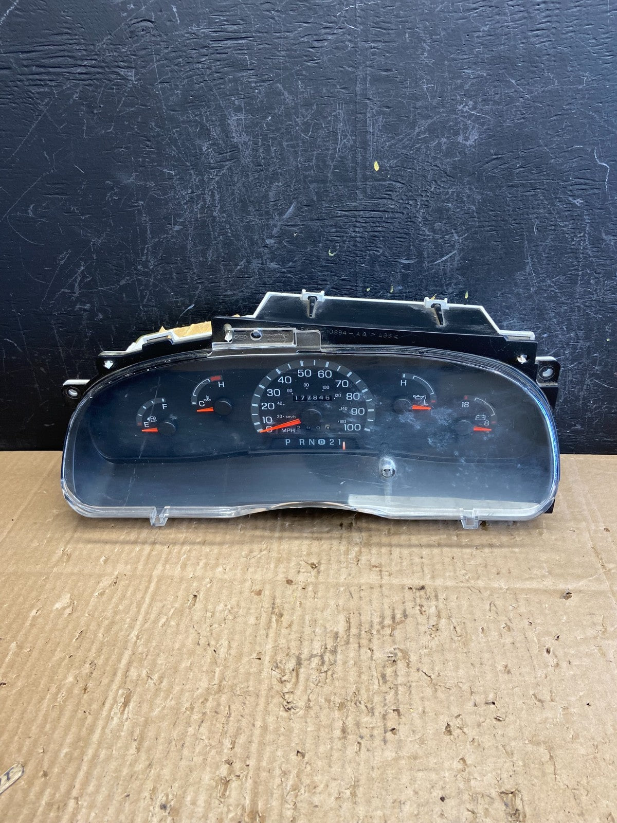 1997 to 2003 Ford E350 VAN Gauge Speedometer Cluster ad2027 DG0