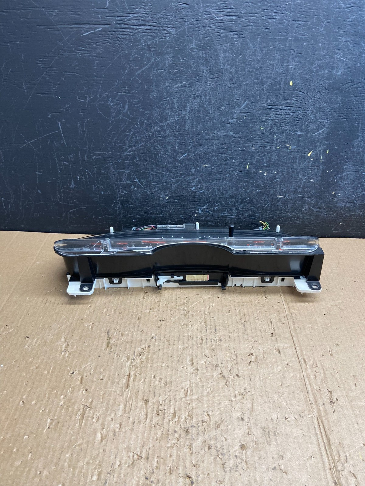 2004 to 2007 Ford E150 E250 E350 Gauge Speedometer Cluster AE4319 DW6